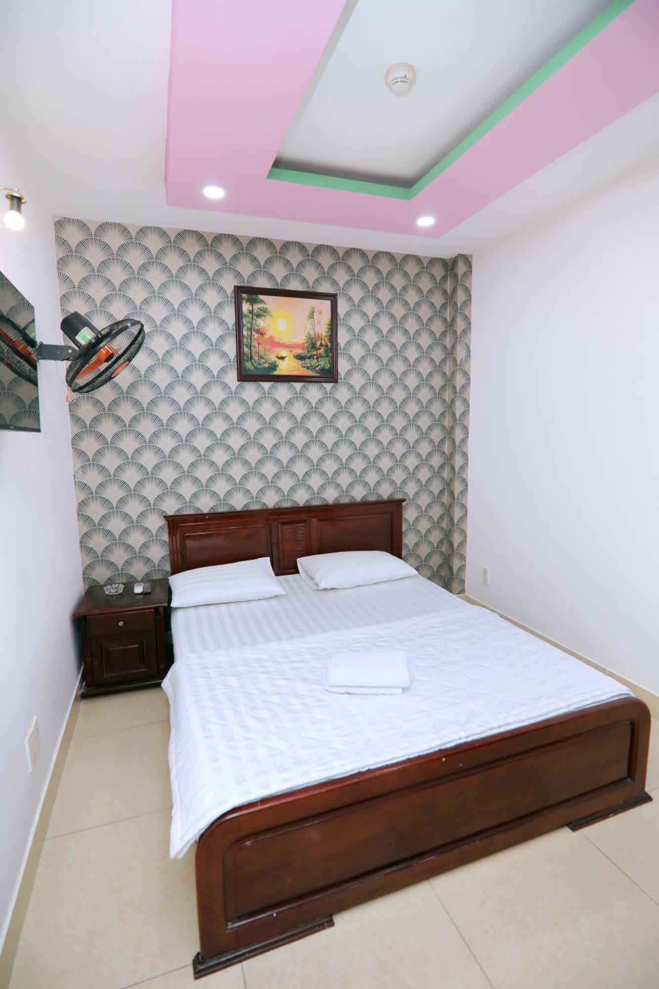 Khach San Sao Mai Xanh - Sao Mai Xanh Hotel Хошимин Экстерьер фото